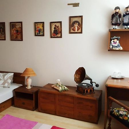 Penzion A Restauracia Toldi 갈란타 외부 사진